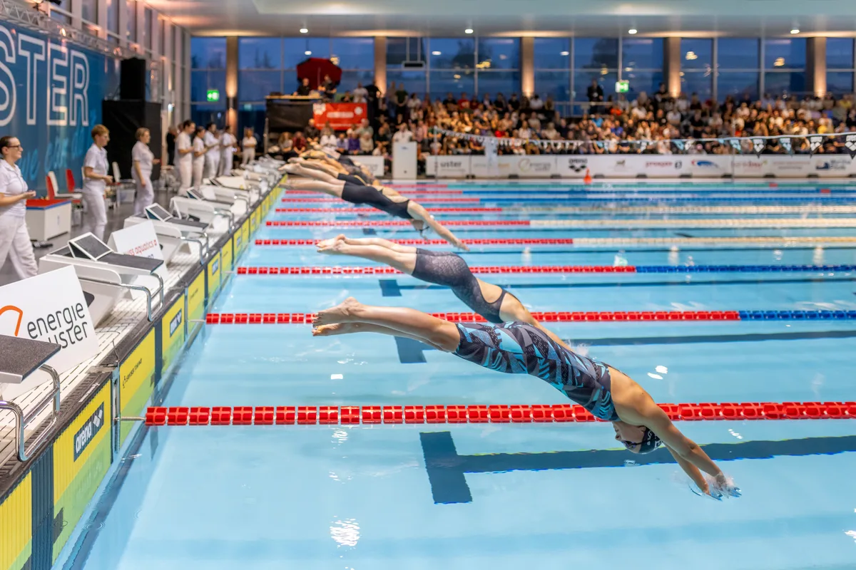 Kurzbahn Schweizermeisterschaft Schwimmen, Hallenbad Buchholz, Uster.