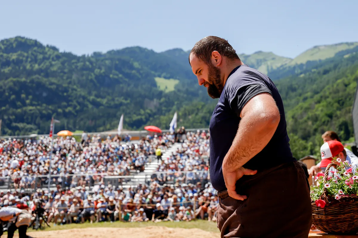 Fabian Kindlimann beim Buendner Glarner Kantonalschwingfest am Sonntag, 12. Juni 2022 in Untervaz.