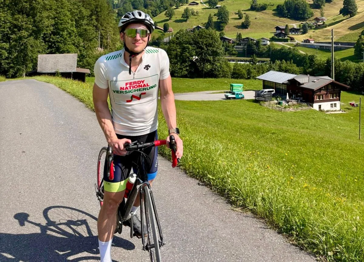 26613143-2 Squasher Dimitri Steinmann aus Dübendorf macht gerne Ferien in der Schweiz.