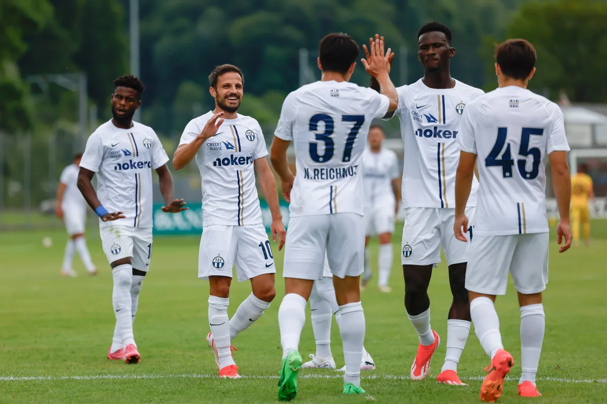 Impressionen Testspiel zwischen dem FC Zuerich und dem FC Wil auf der Schwendi in Bauma.