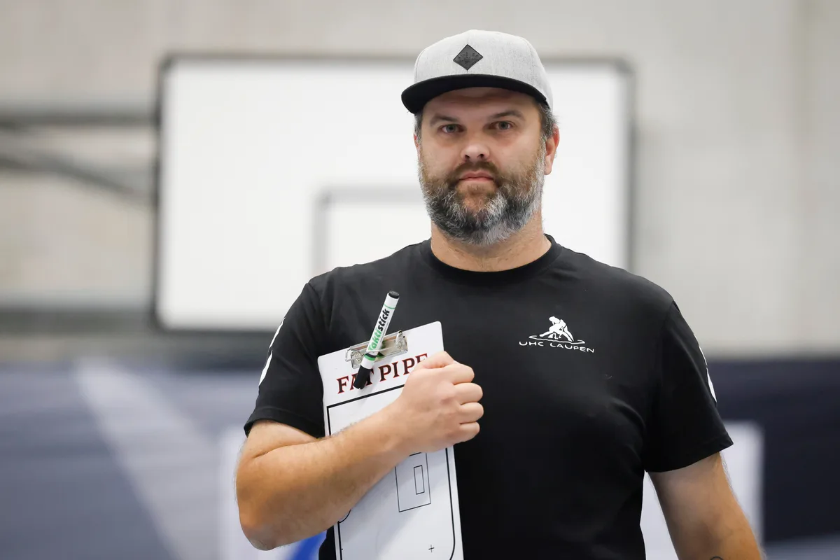 12 oder 13 Jahre – so genau weiss Yves Kempf nicht, wie lange er schon Headcoach der Laupner Frauen ist. (Archiv)