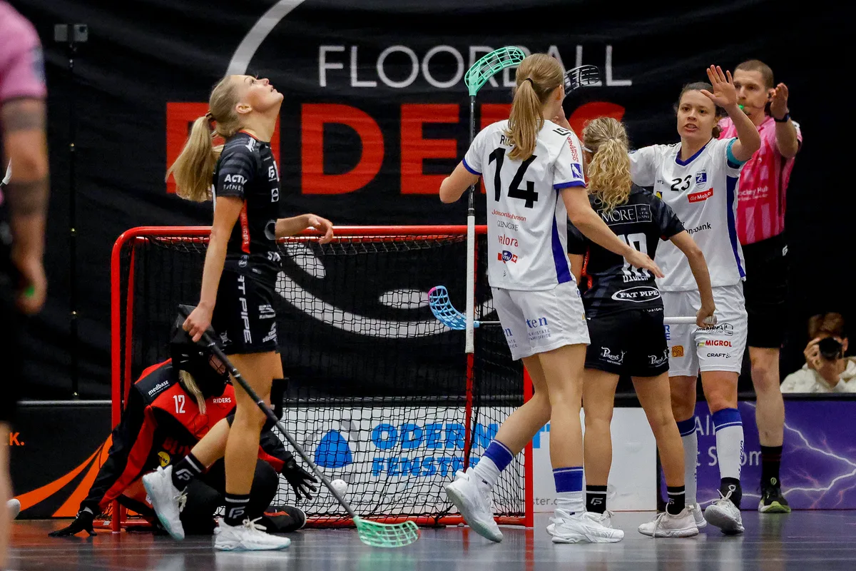 Ernüchterung bei Riders-Spielerin Ilona Huovinen nach dem Tor zum 0:2.
