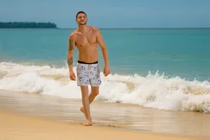 Sandro am Strand. Bachelorette 2023. Sandro am Strand. Bachelorette 2023.