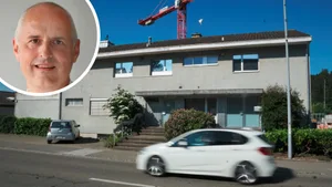 Thomas Haehner sagt, er habe einen Arzt für die Praxis in Turbenthal gefunden. Jetzt brauche er Geld. Thomas Haehner sagt, er habe einen Arzt für die Praxis in Turbenthal gefunden. Jetzt brauche er Geld.