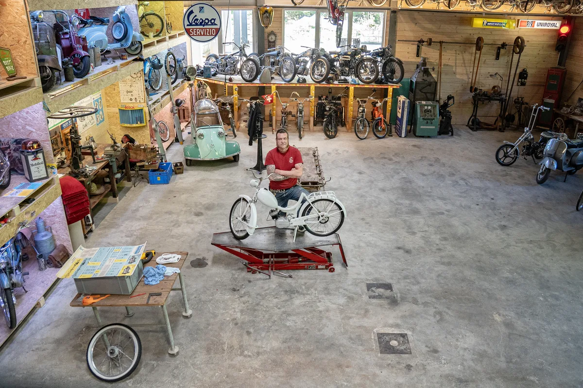Besuch in der Werkstatt Siggnature Bikes in Saland. Im Porträt Maurus Sigg.