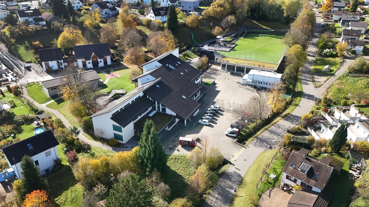 Das Schulhaus Eichhalde.