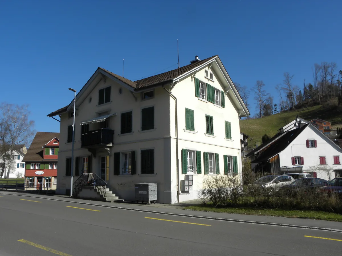 Das einstige Restaurant wurde vom Baugeschäft Müller gekauft und dient heute als Wohnhaus.