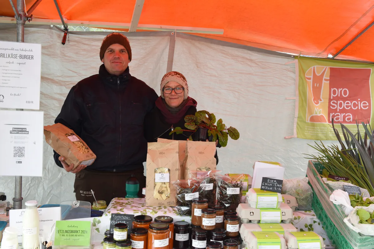 Am 20. April 2024 fand in Fischenthal der Frühlingsmarkt statt. Fotos von Mirjam Müller