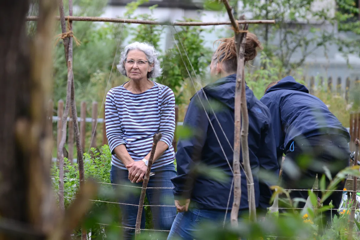 Gemeinsame Gartenarbeit in Turbenthal am Samstag, 13. Juli 2024.
