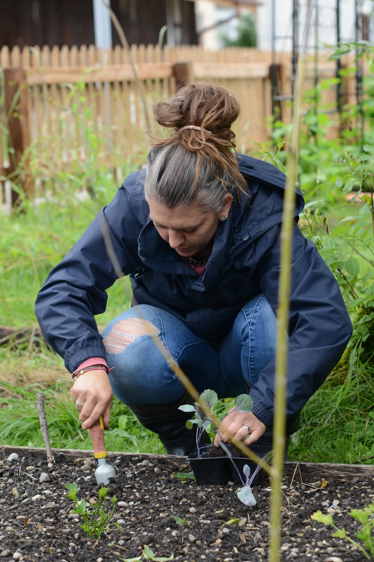 Gemeinsame Gartenarbeit in Turbenthal am Samstag, 13. Juli 2024.