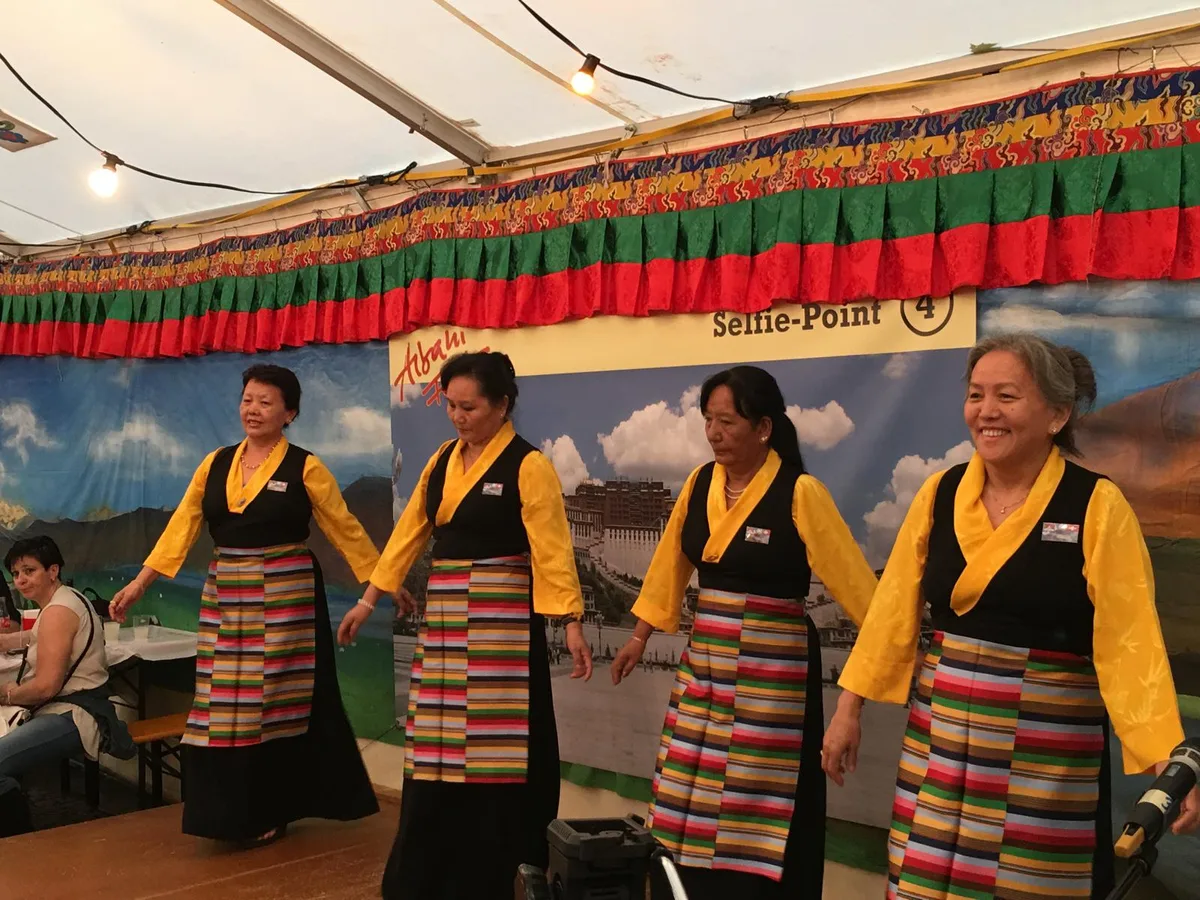 Verein Lhasa Boys am Albanifest.