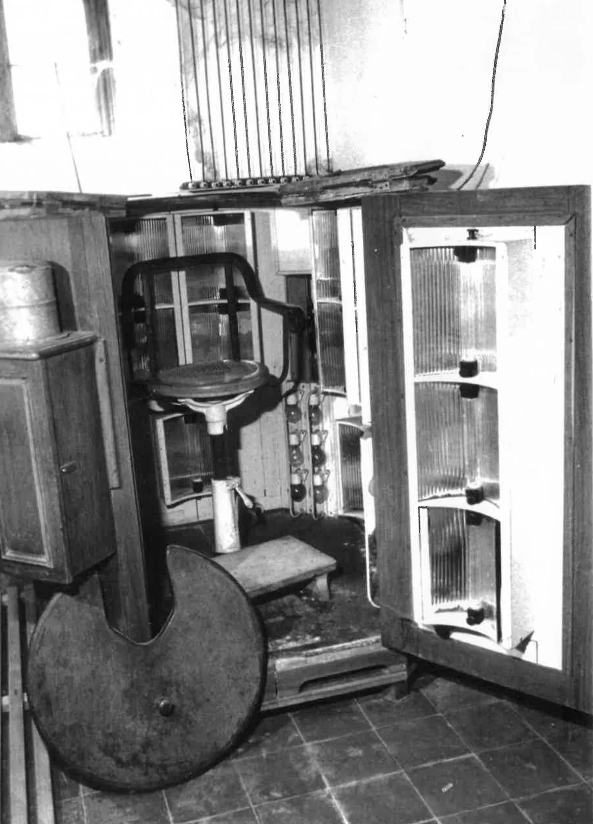 So wurde damals gebadet und geschwitzt. So wurde früher im «Gyrenbad» gebadet und geschwitzt.