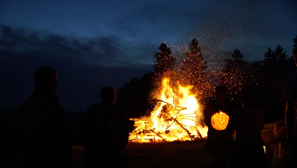 Am Höhenfeuer etwas oberhalb des Heubode liess sich die Abendstimmung geniessen.