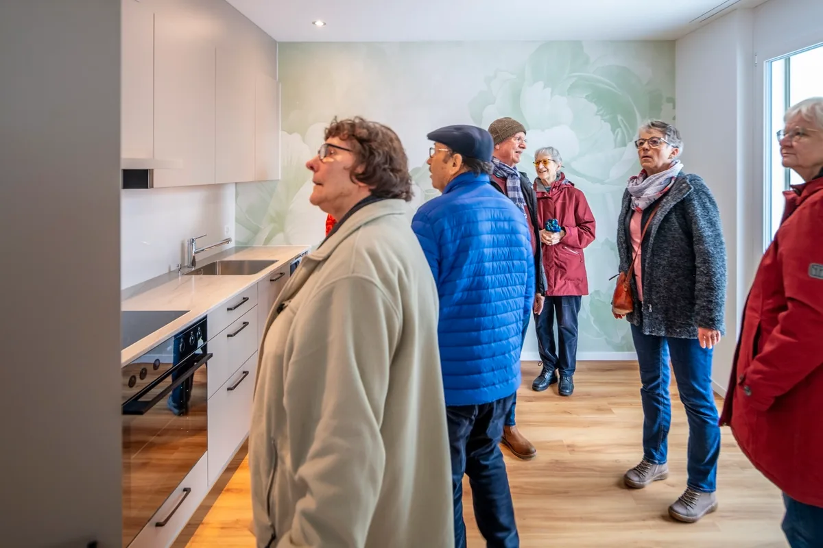 Auffällig ist: Die Farbgestaltung ist im ganzen Gebäude harmonisch gehalten. Der Neubau der Alterssiedlung am Chämibach in Turbenthal ist eingeweiht worden.