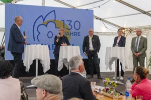 Im Anschluss an die Eröffnungsreden moderierte Kantonsrat Markus Schaaf eine interessante Podiumsdiskussion. Im Anschluss an die Eröffnungsreden moderierte Kantonsrat Markus Schaaf eine interessante Podiumsdiskussion.
