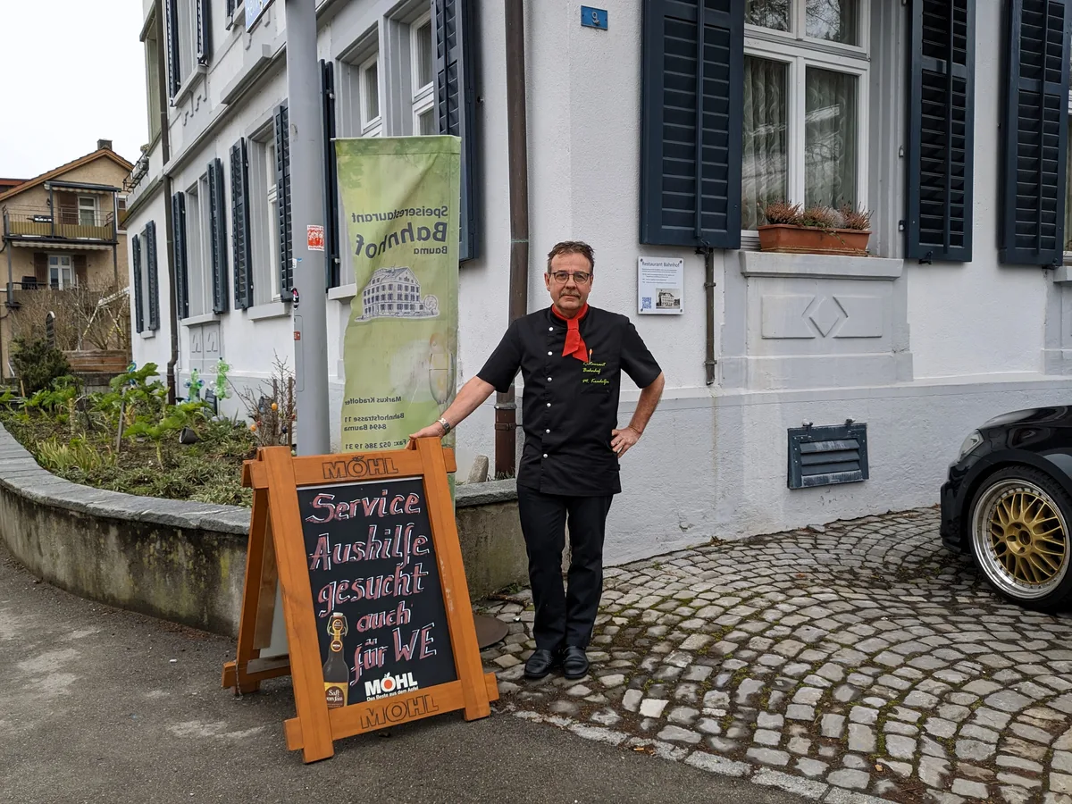 23219950-1 Markus Kradolfer sucht dringend neues Personal.