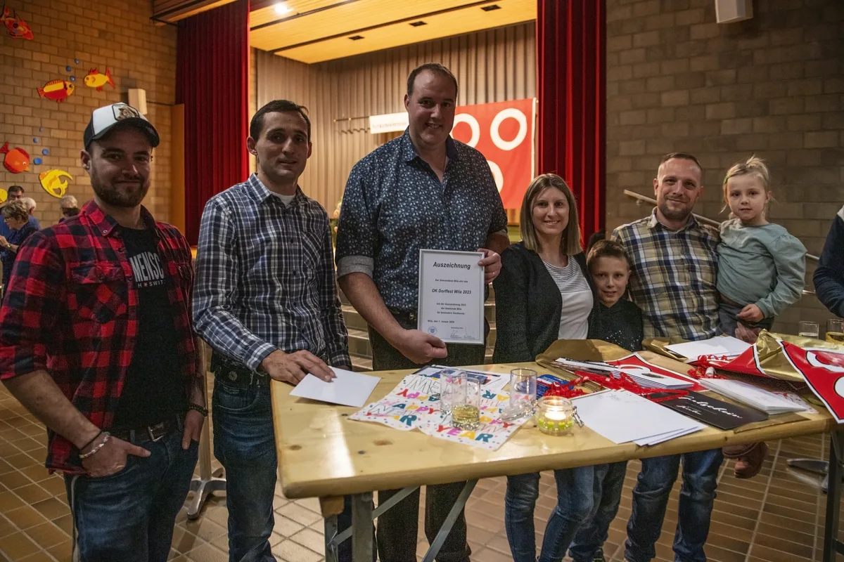 Das neue Jahr wurde in Wila im Eichhaldesaal begrüsst.
