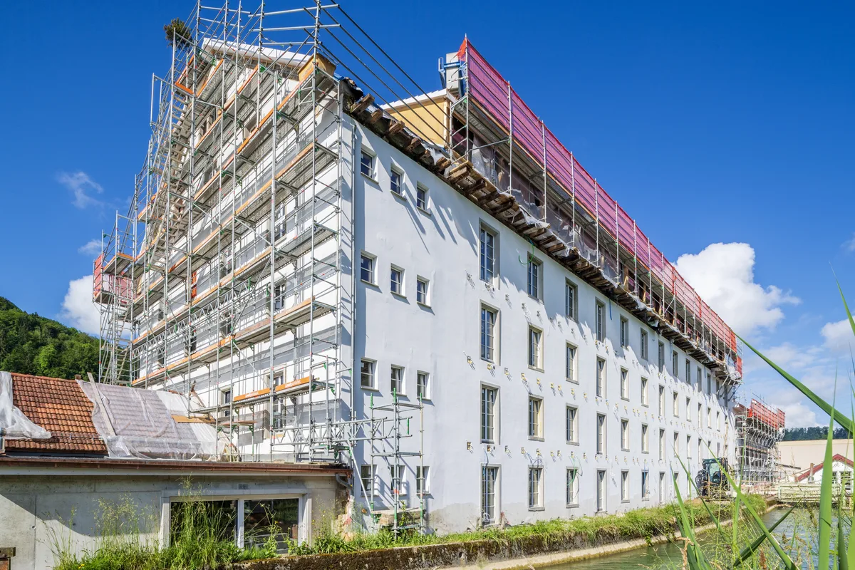 Die Renovation und der Umbau der Spinnerei in Kollbrunn nähern sich ihrer Vollendung.