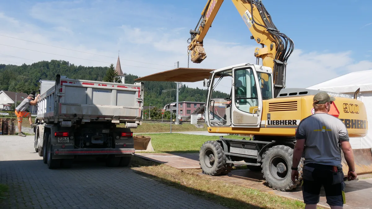 Aufbau Dorffest Wila