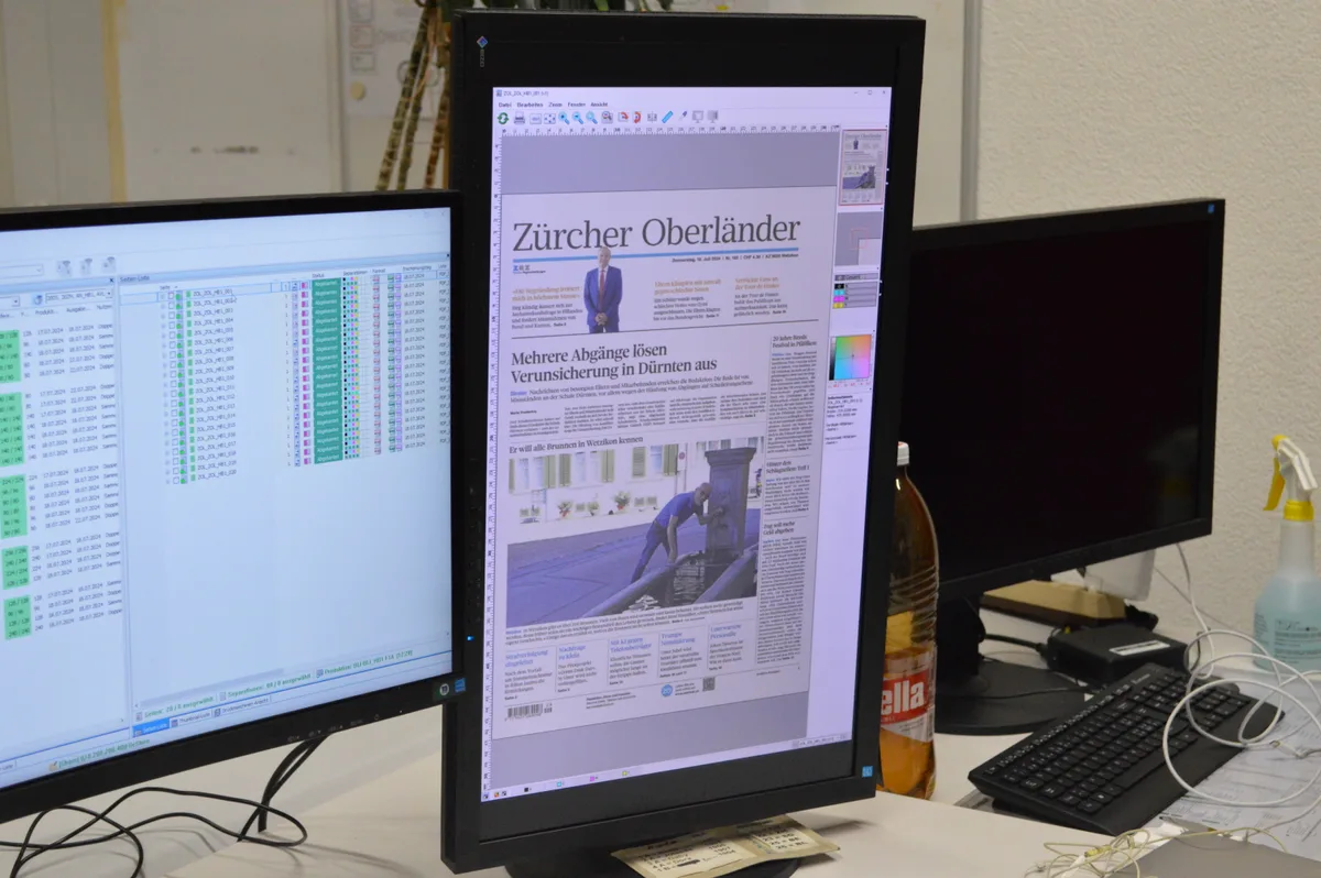 Ein Bildschirm mit der Titelseite des «Zürcher Oberländers».