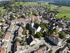 Kein Bedürfnis nach einem digitalen Dorfplatz: Die Gemeinde Elgg stellt die Zusammenarbeit mit dem Anbieter Crossiety ein. Kein Bedürfnis nach einem digitalen Dorfplatz: Die Gemeinde Elgg stellt die Zusammenarbeit mit dem Anbieter Crossiety ein.