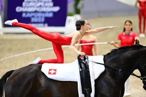 Bilder des Juniorenteams 1 der Voltige Tösstal von der EM in Kaposvar, Ungarn Bilder des Juniorenteams 1 der Voltige Tösstal von der EM in Kaposvar, Ungarn