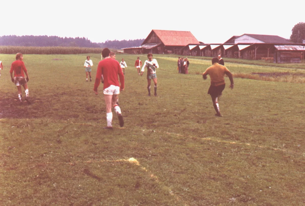 Der einstige Fussballplatz des FC Pfäffikon an der Usterstrasse. Der Fussballplatz des FC Pfäffikon an der Usterstrasse.
