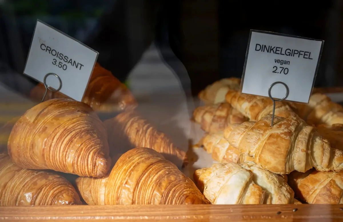 Neben süssem Gebäck werden die Stadt-Land-Brot-Bäckereien auch Brote und Kaffee anbieten. Brot