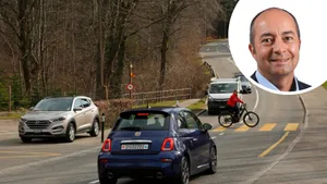 21729751-2 Zur Fortbewegung gibt es Mittel verschiedenster Art – doch sie alle brauchen auch einen Parkplatz, was immer häufiger zum Problem wird.