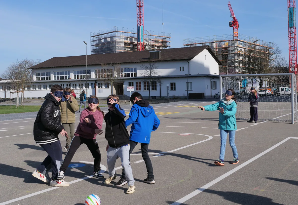 Impressionen aus den Lektionen in Uster zum Thema Inklusion.