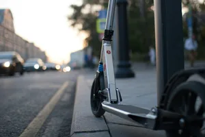 28014277-1 E-Scooter
