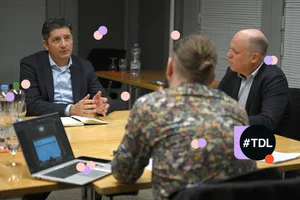 30607193-6 Lokaljournalismus stellt oft kritische Fragen - zum Beispiel GZO-Verwaltungsratspräsident Andreas Mika (links) und Direktor Hansjörg Herren.