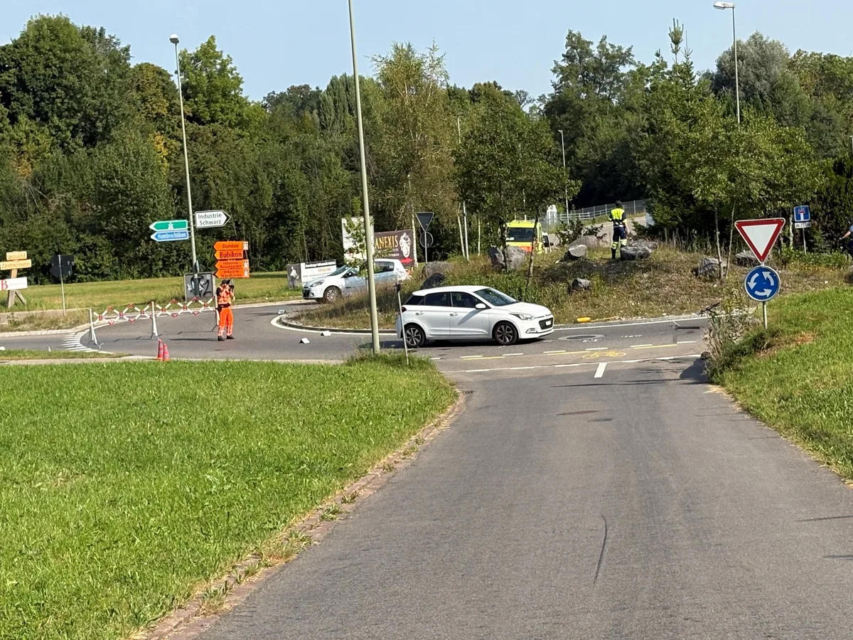 In Rüti kam es am 15.8.2025 zu einem Unfall. In Rüti kam es am 15.8.2025 zu einem Unfall.