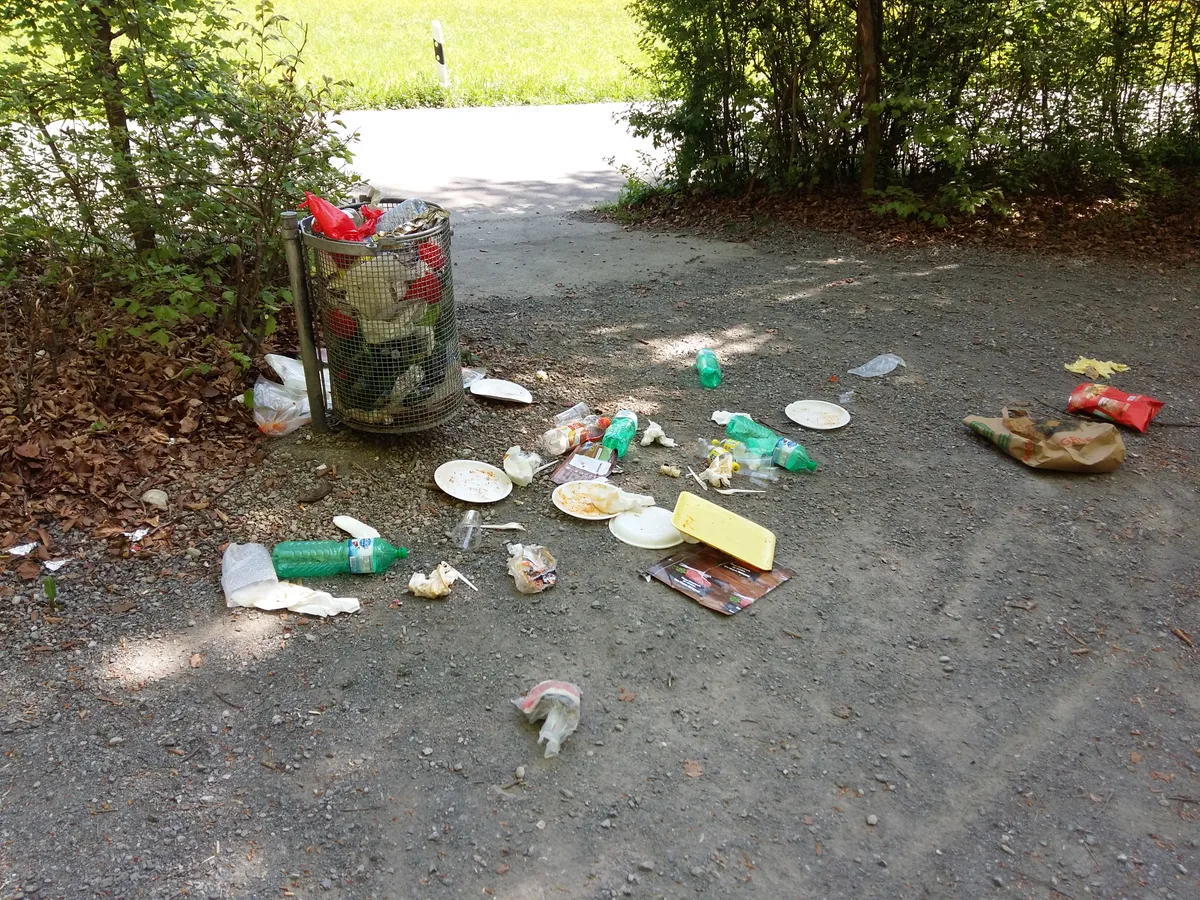 12656991-1 Mit einer neuen Kampagne will die Stadt Uster Littering bekämpfen.