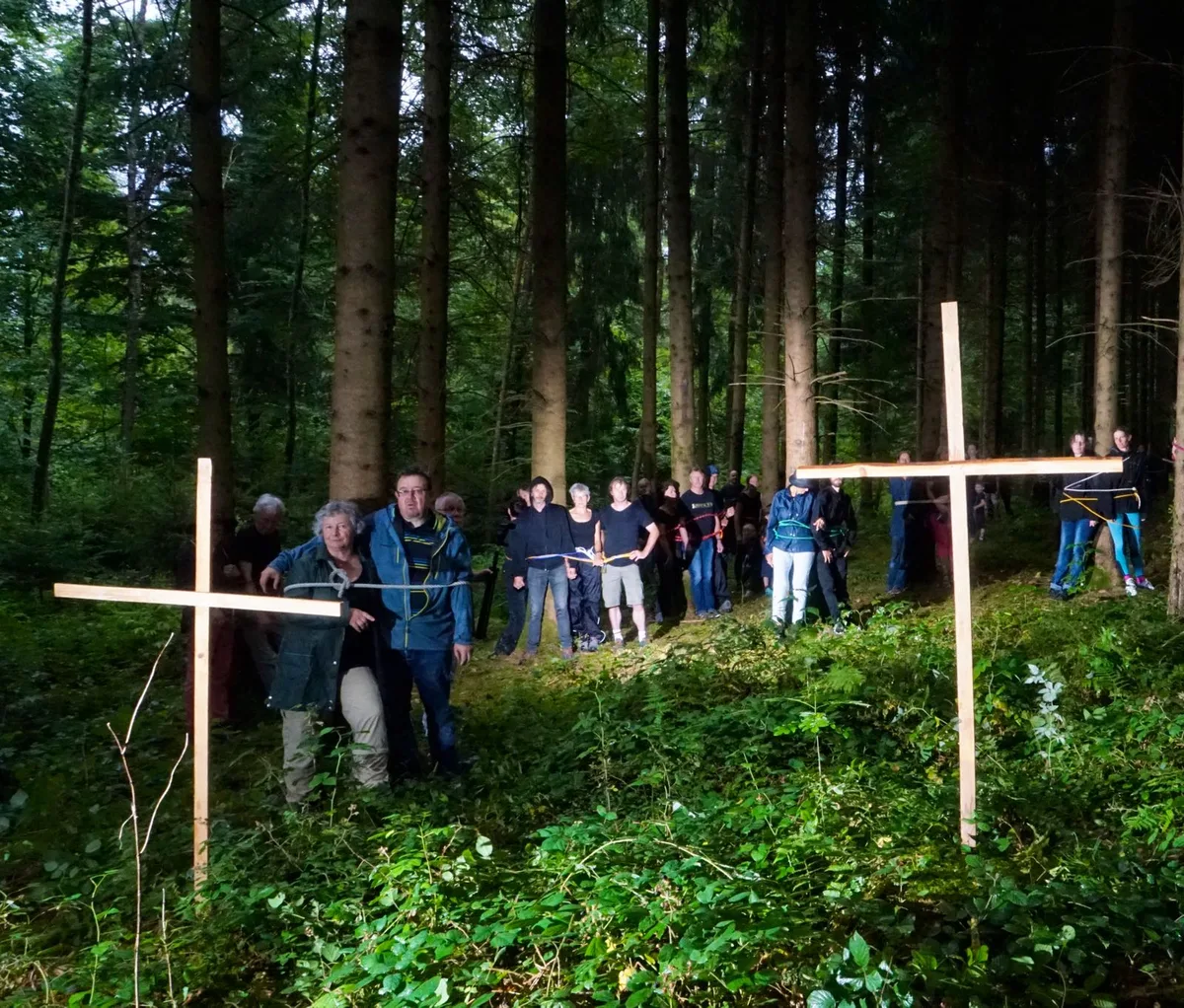 Demonstration gegen die Deponie in Grüningen, Protest gegen Tägernauer Holz Tägernauerholz; Susanna Jenny Demonstration gegen die Deponie in Grüningen, Protest gegen Tägernauer Holz Tägernauerholz; Susanna Jenny
