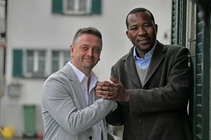 Michal Polak und Zaki Abdullah von der Hochwacht übernehmen die Traditionsbeiz «Freihof» in Grüningen Michal Polak und Zaki Abdullah von der Hochwacht übernehmen die Traditionsbeiz «Freihof» in Grüningen