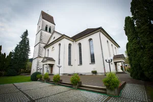 13351884-3 Die reformierte Kirche in Baeretswil