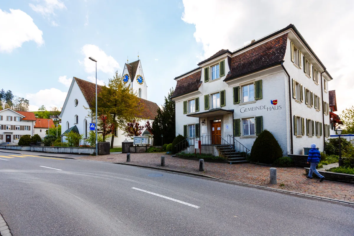 28050096-1 Zentrum
