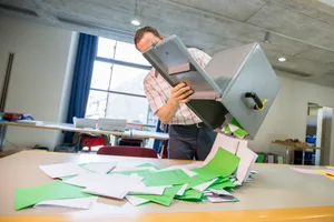 22353930-1 Wahlbüro Wetzikon, Stimmenzählung Wahlen 2014