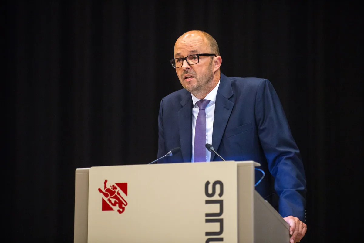 22512942-3 Feier zum Legislaturstart. Rede Jaqueline Fehr, Marco Hirzel und Apéro.