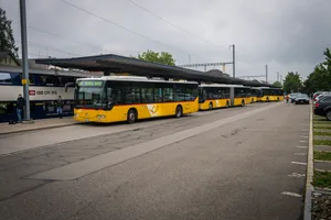 31496945-4 Entwicklung Bushof und Unterführungen Bahnhof Pfäffikon: Lukas Steudler, Bauvorstand (jung) und René Iten, Leiter Bauamt (alt)
