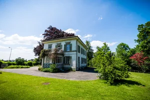 Fabrikantenvilla an der Oberdorfstrasse, Hittnau Fabrikantenvilla an der Oberdorfstrasse, Hittnau