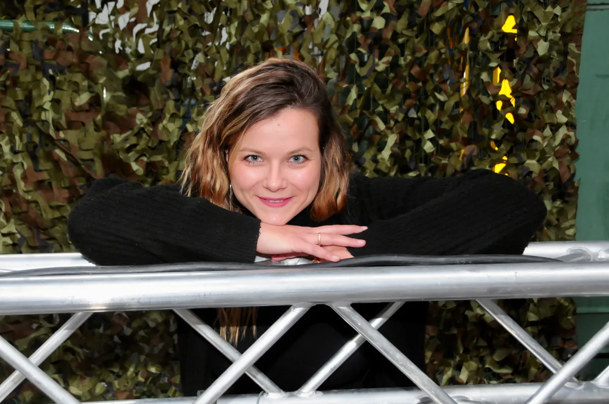 Doppelrolle: An der Oper im Trammuseum ist Anna Gitschthaler sowohl vor, als auch hinter der Bühne engagiert.
