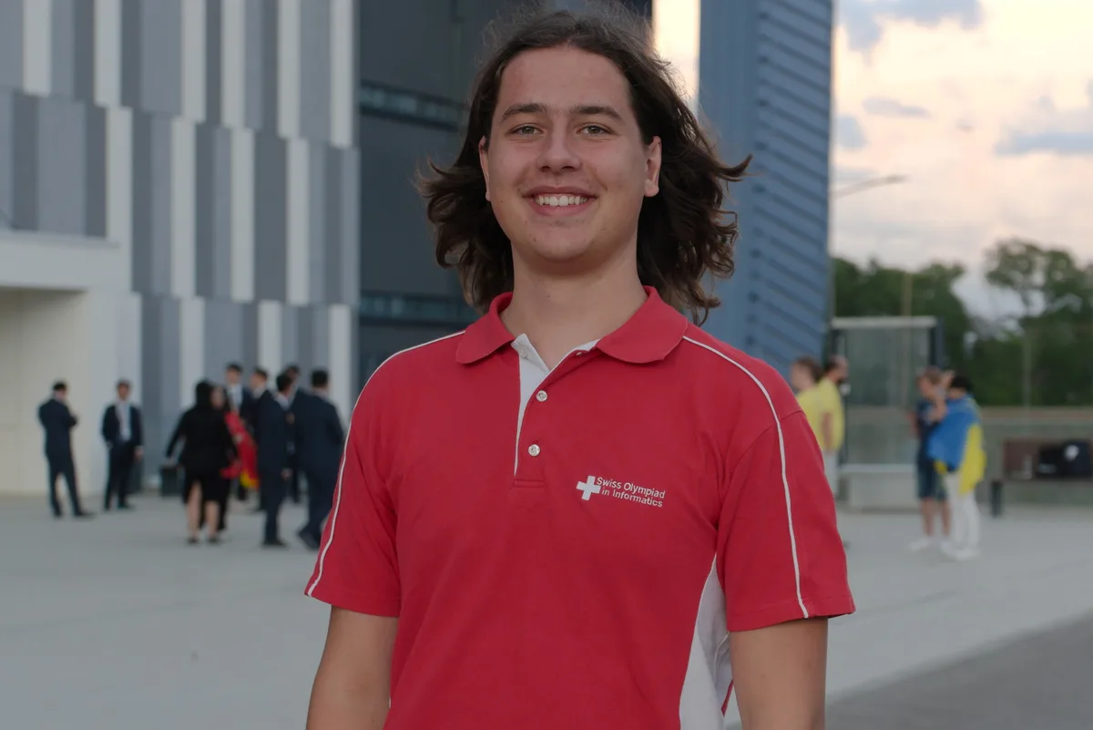 Josia John wurde an der Informatik-Olympiade mit einer Ehrenmeldung ausgezeichnet.