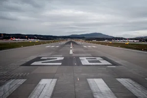 Mit der Kapitänin Annina Anaheim im Cockpit eines Swiss A320 auf dem Flug von Dresden nach Zürich Mit der Kapitänin Annina Anaheim im Cockpit eines Swiss A320 auf dem Flug von Dresden nach Zürich