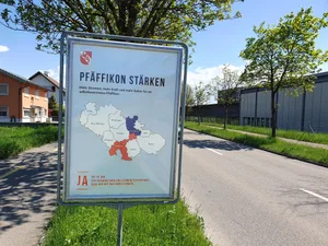 Wird Pfäffikon bald um 1000 Einwohner aus Wildberg anwachsen? Am 18. Mai fällt die Entscheidung für die weiteren Schritte. Wird Pfäffikon bald um 1000 Einwohner aus Wildberg anwachsen? Am 18. Mai fällt die Entscheidung für die weiteren Schritte.