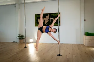 22287904-2 Julia Vieli geht an die Weltmeisterschaft in Pole Sports