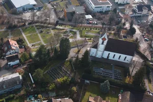 23226529-2 Hier stünde das neue Kirchenhaus.