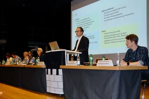 Der Mehrwertausgleich sorgte für Diskussionen an der Gemeindeversammlung Maur. Der Mehrwertausgleich sorgte für Diskussionen an der Gemeindeversammlung Maur.