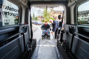 Rollstuhlbus Rollstuhlbus